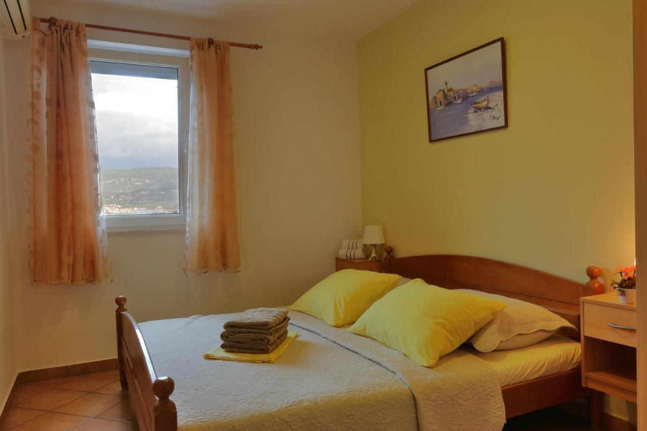 Apartment Vugica *