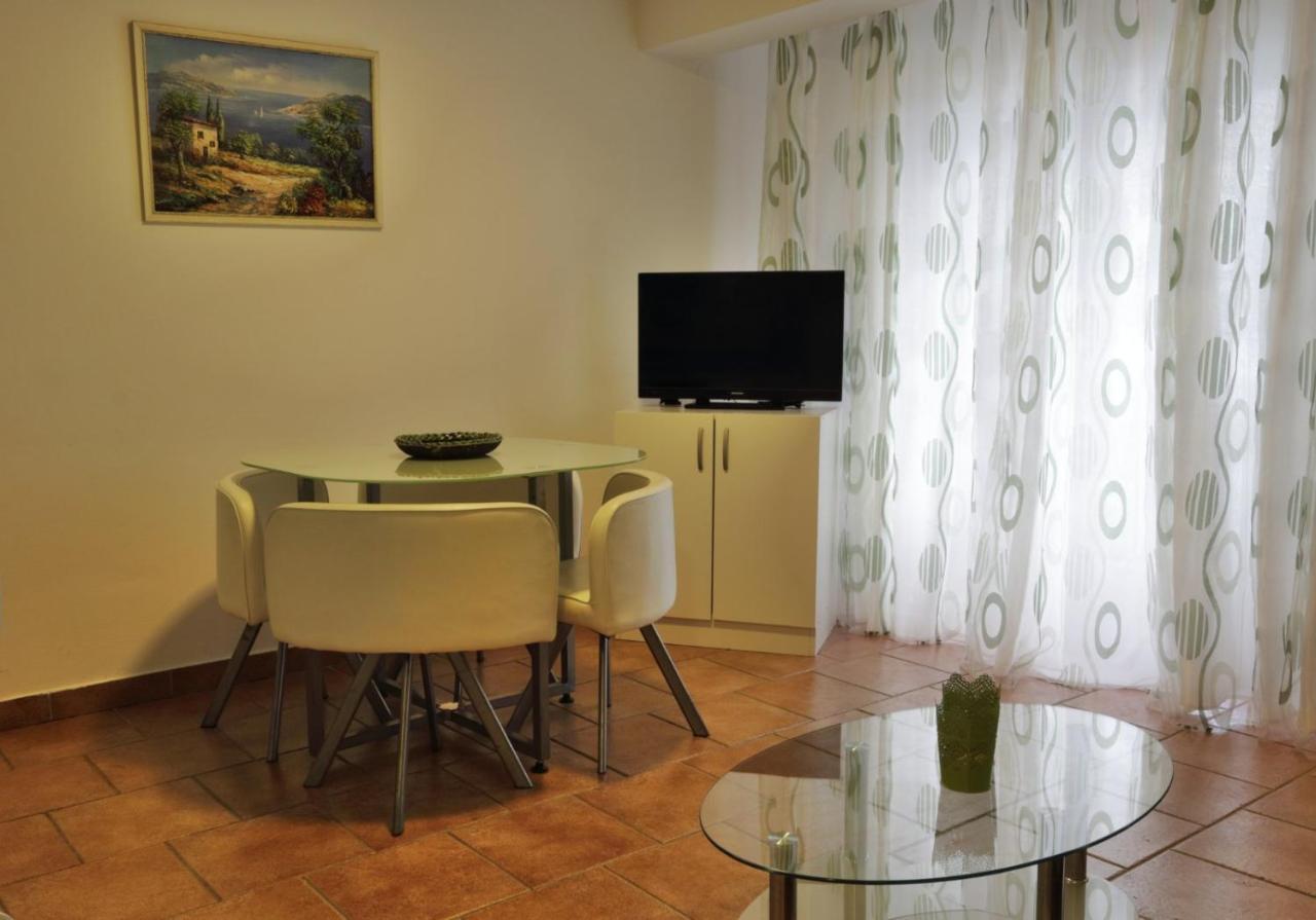 Vugica Apartment *