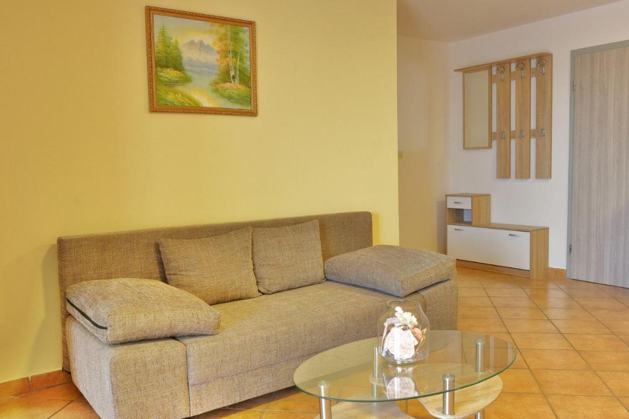 Apartment Vugica *
